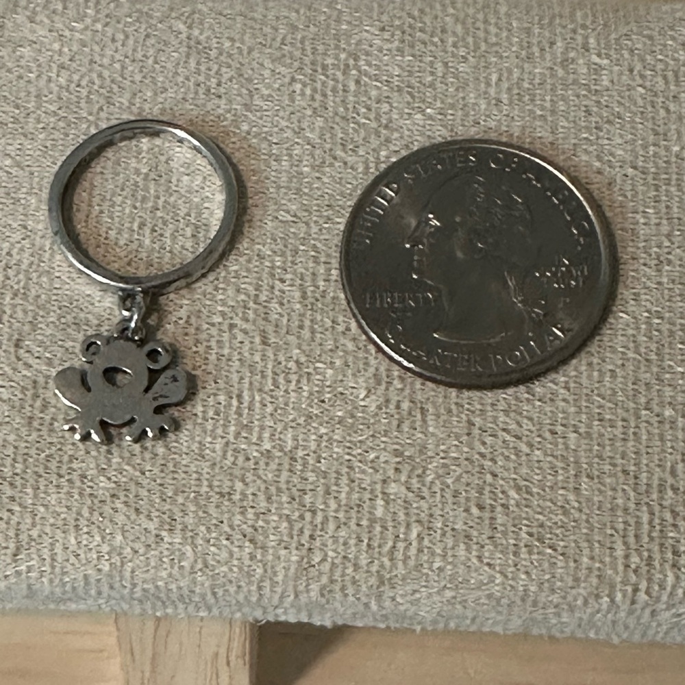 James Avery Retired Frog Dangle Ring - Picture 4 of 5